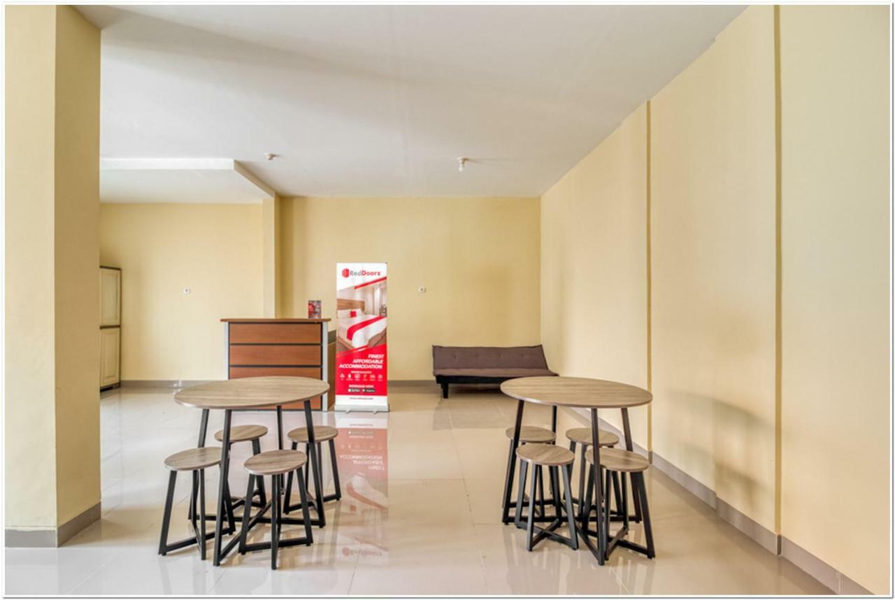 Reddoorz Near Ramai Mall Malioboro Yogyakarta Kültér fotó